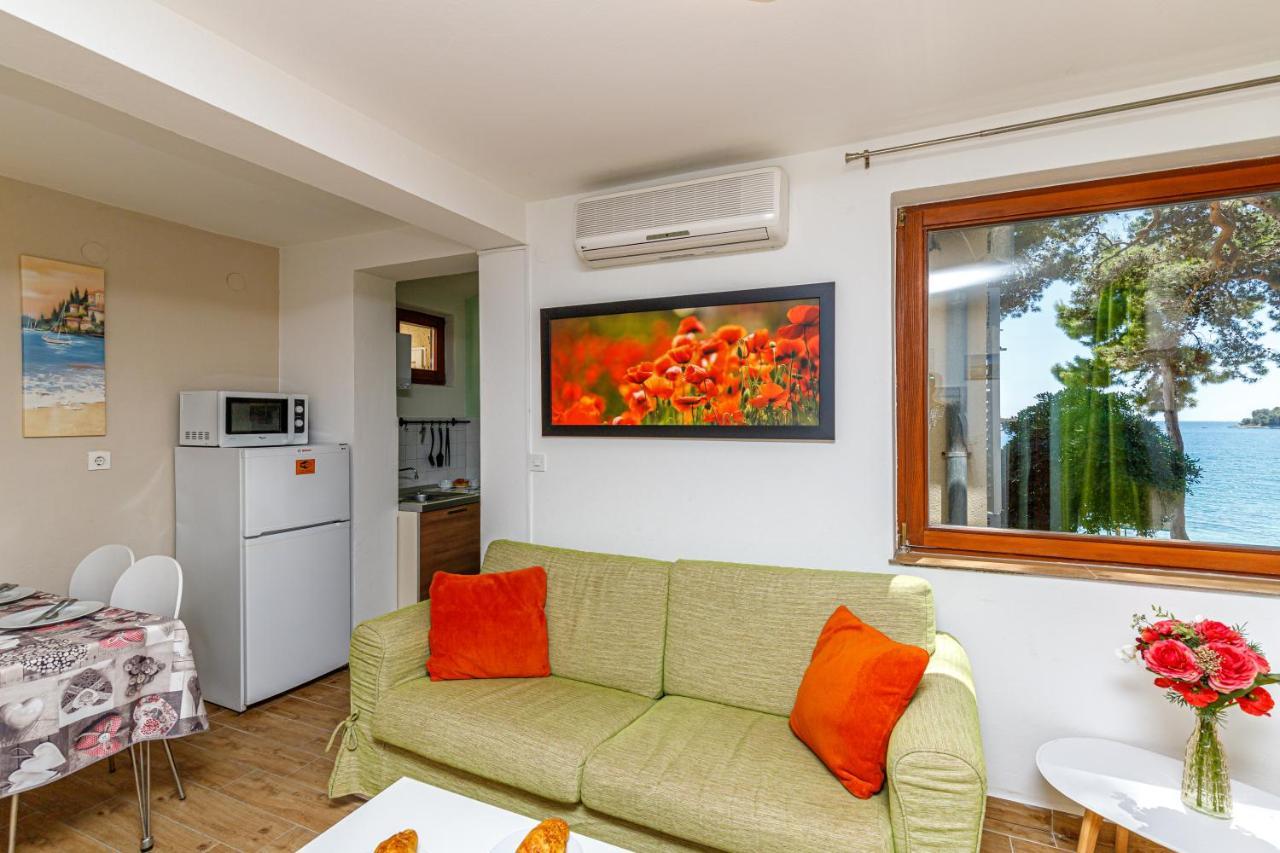 Al Mare Apartments Rovinj Bagian luar foto