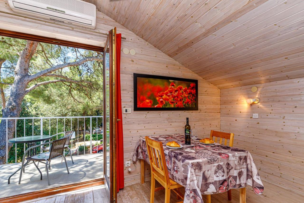 Al Mare Apartments Rovinj Bagian luar foto