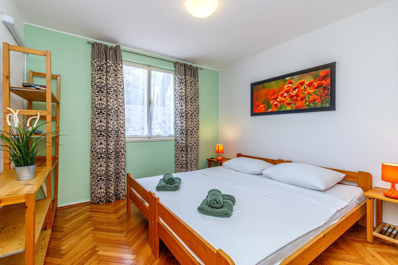 Al Mare Apartments Rovinj Bagian luar foto